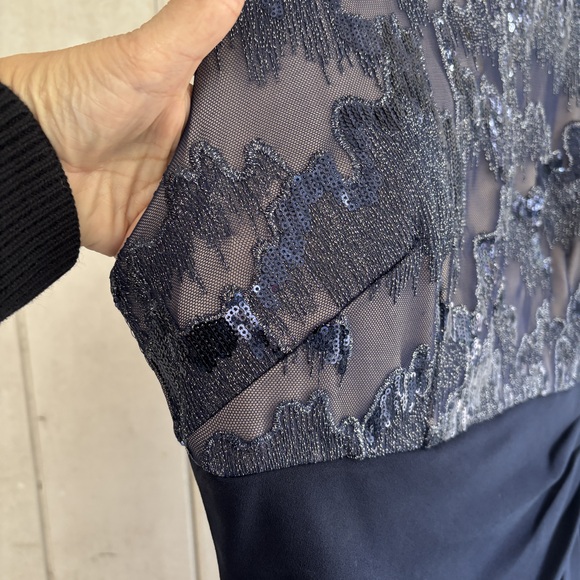 EUC Le Bos Evening Dress Size 16 Long Navy Nude Sequin Formal Plus Elegant Gown - Picture 3 of 8
